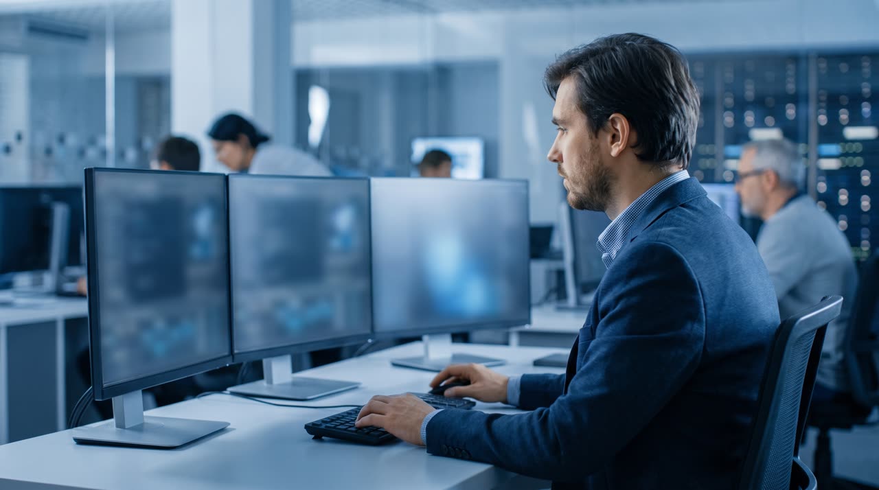 Как выбрать между SQL и NoSQL базой данных в 2026 году: сравнение, цены и когда что использовать